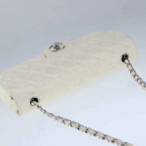 Pre Loved CHANEL Matelasse Chain Shoulder Bag Lamb Skin White Silver CC Auth - Picture 6 of 8